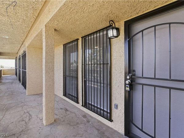 2221 W Bonanza Road, Unit 28, Las Vegas, NV 89106