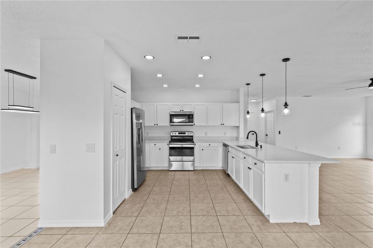 4556 Ficus Tree Road , Kissimmee, FL 34758 Photo