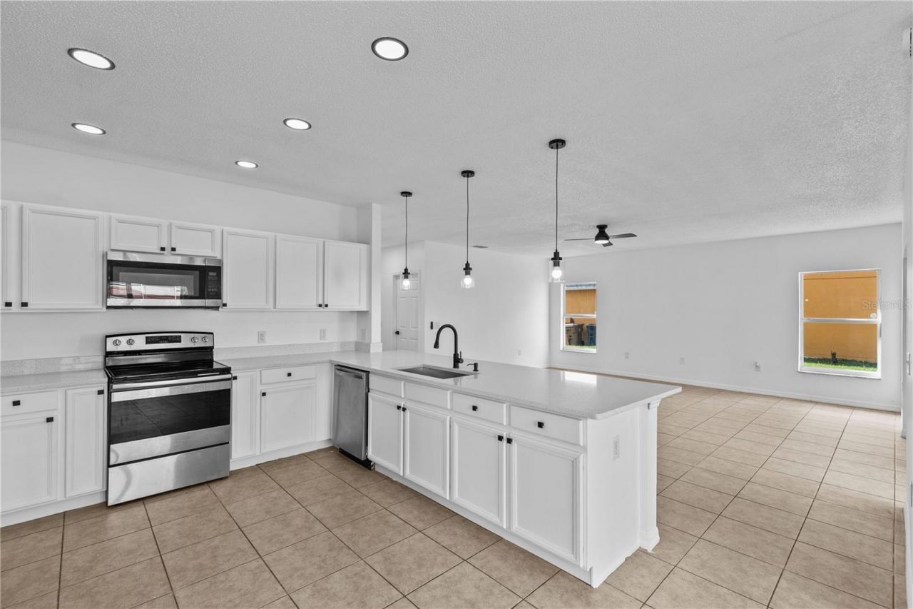 4556 Ficus Tree Road , Kissimmee, FL 34758 Photo