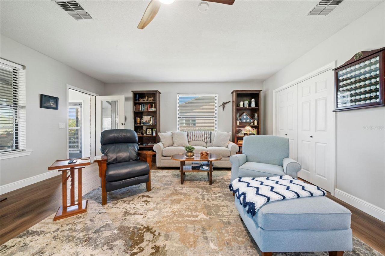 6219 Huntington Drive, Zephyrhills, FL 33542 Photo