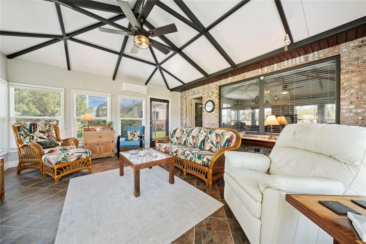 6219 Huntington Drive, Zephyrhills, FL 33542 Photo