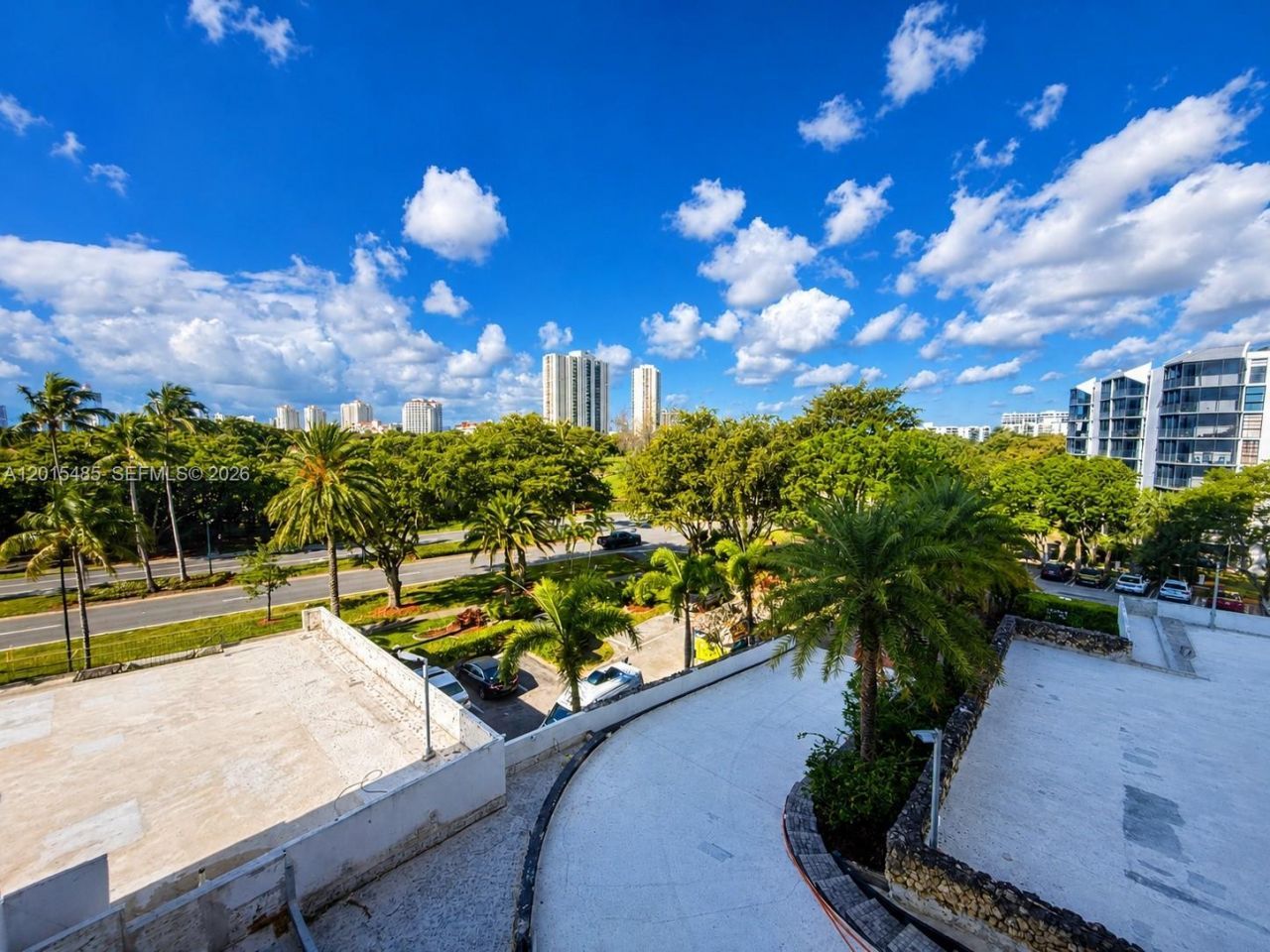 3375 N Country Club Dr , Unit 407, Aventura, FL 33180 Photo