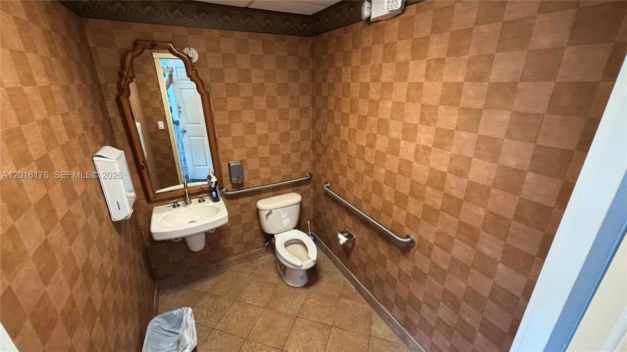 2740 E Oakland Park Blvd , Unit 207, Fort Lauderdale, FL 33306 Photo