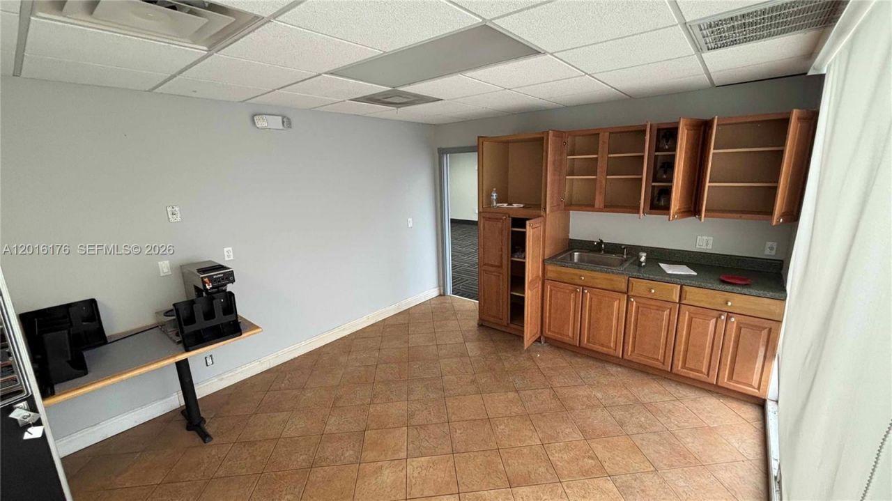 2740 E Oakland Park Blvd , Unit 207, Fort Lauderdale, FL 33306 Photo