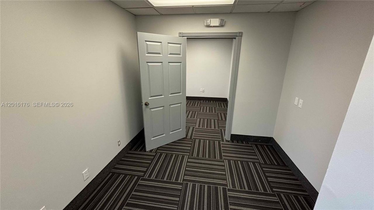 2740 E Oakland Park Blvd , Unit 207, Fort Lauderdale, FL 33306 Photo