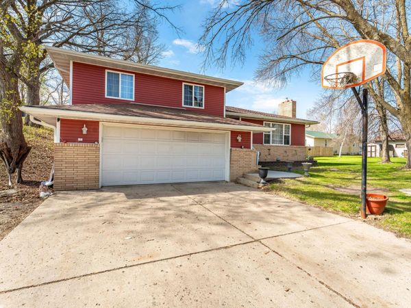 713 7th Avenue Circle SE, Pelican Rapids, MN 56572