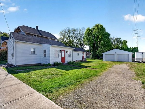 215 W Monument Street, Pleasant Hill, OH 45359