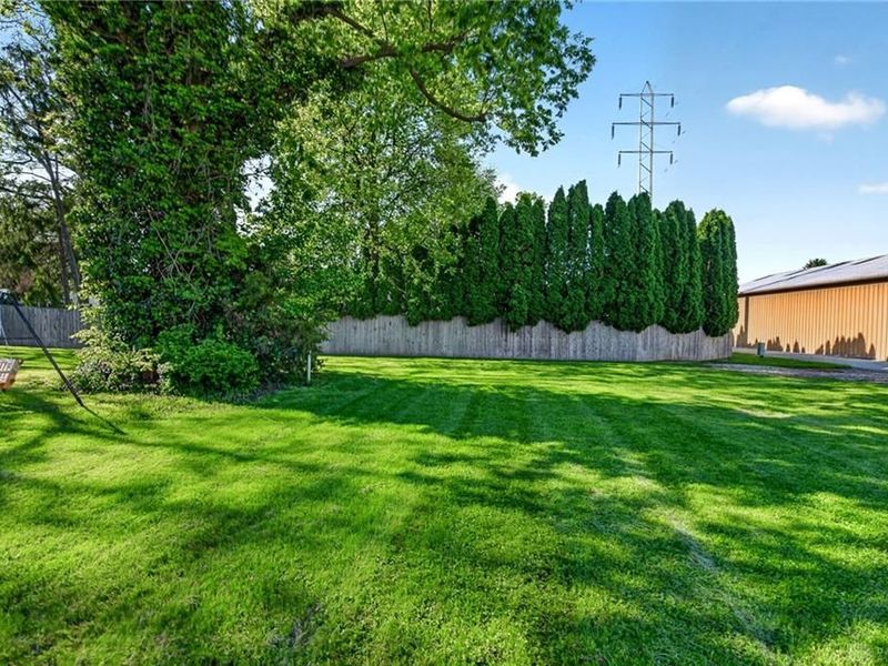 215 W Monument Street, Pleasant Hill, OH 45359 Photo 9