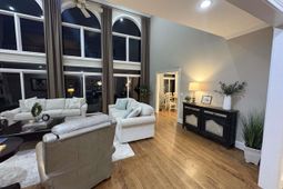 204 Secret Cove Drive photo 4