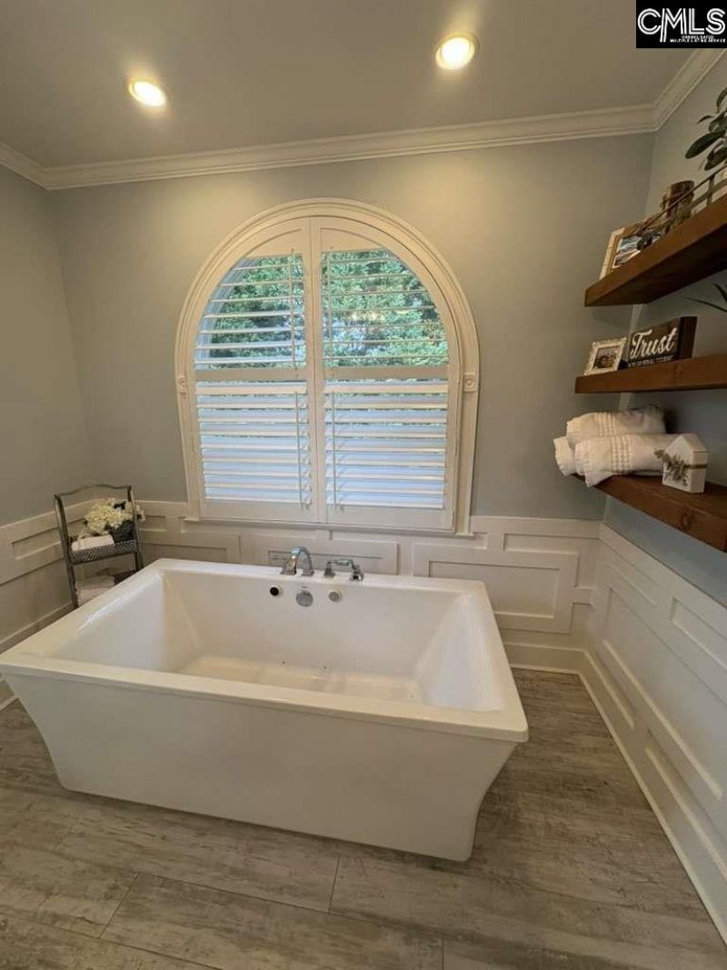 204 Secret Cove Drive Photo 7