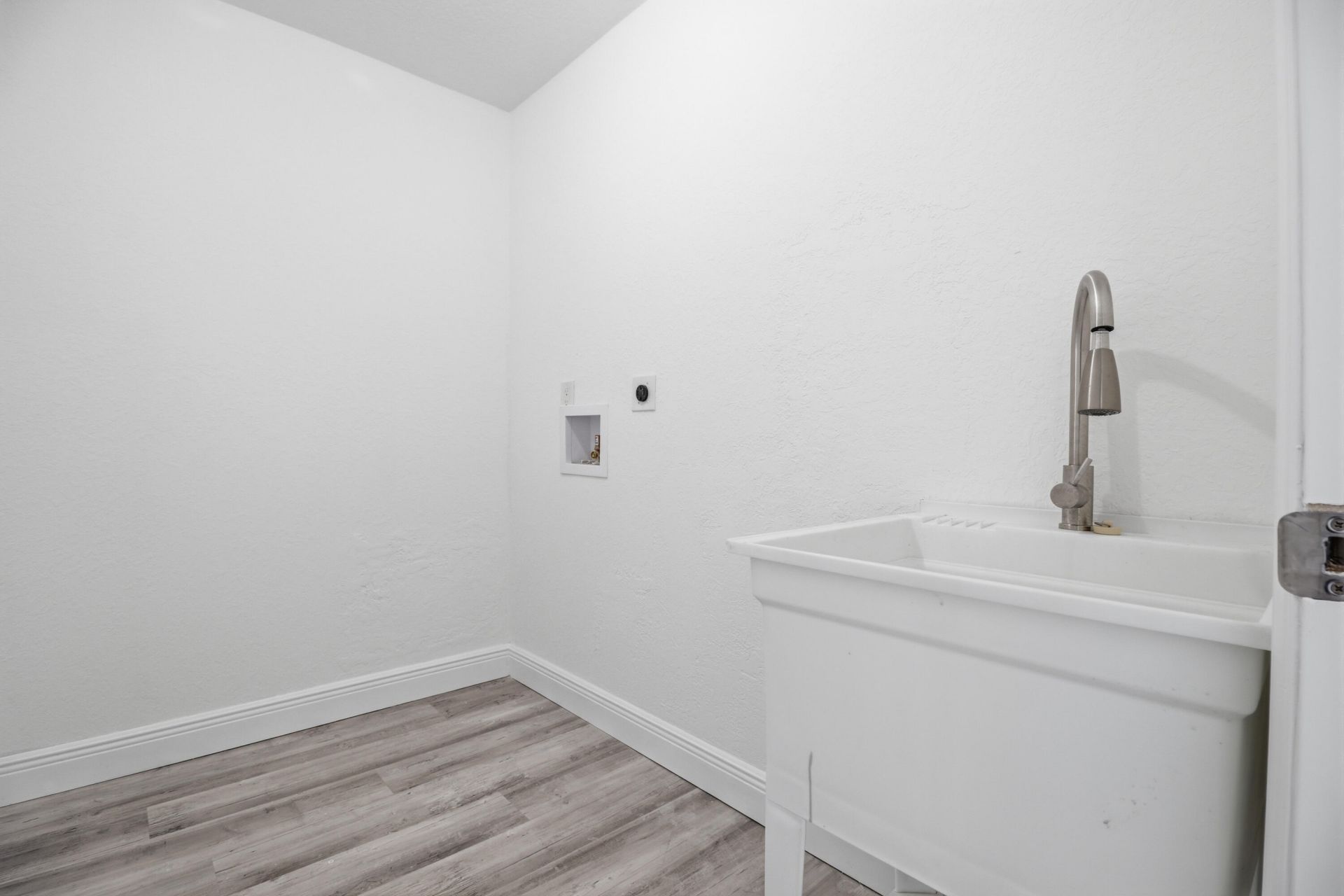 2805 SE Carroll Street, Stuart, FL 34997 Photo