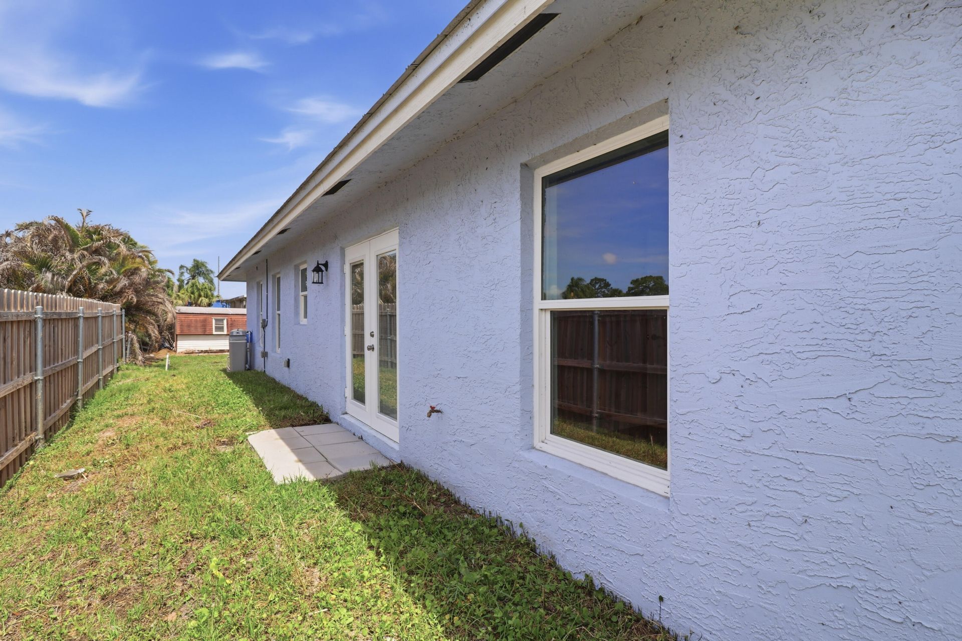 2805 SE Carroll Street, Stuart, FL 34997 Photo