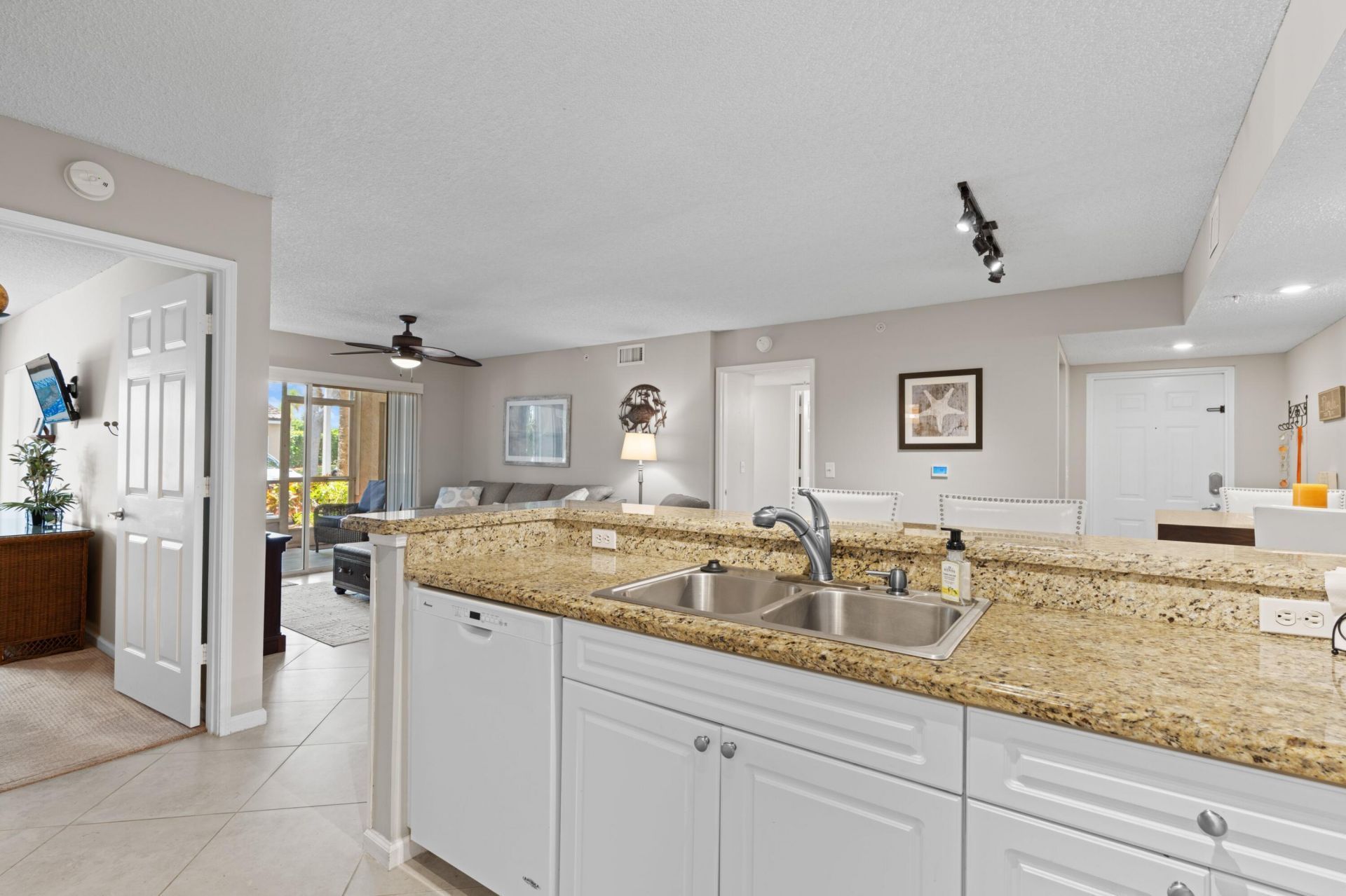 272 Village Boulevard, Unit 7109, Tequesta, FL 33469 Photo