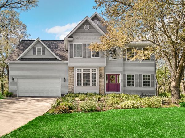 440 Oak Breeze Drive, Valparaiso, IN 46383