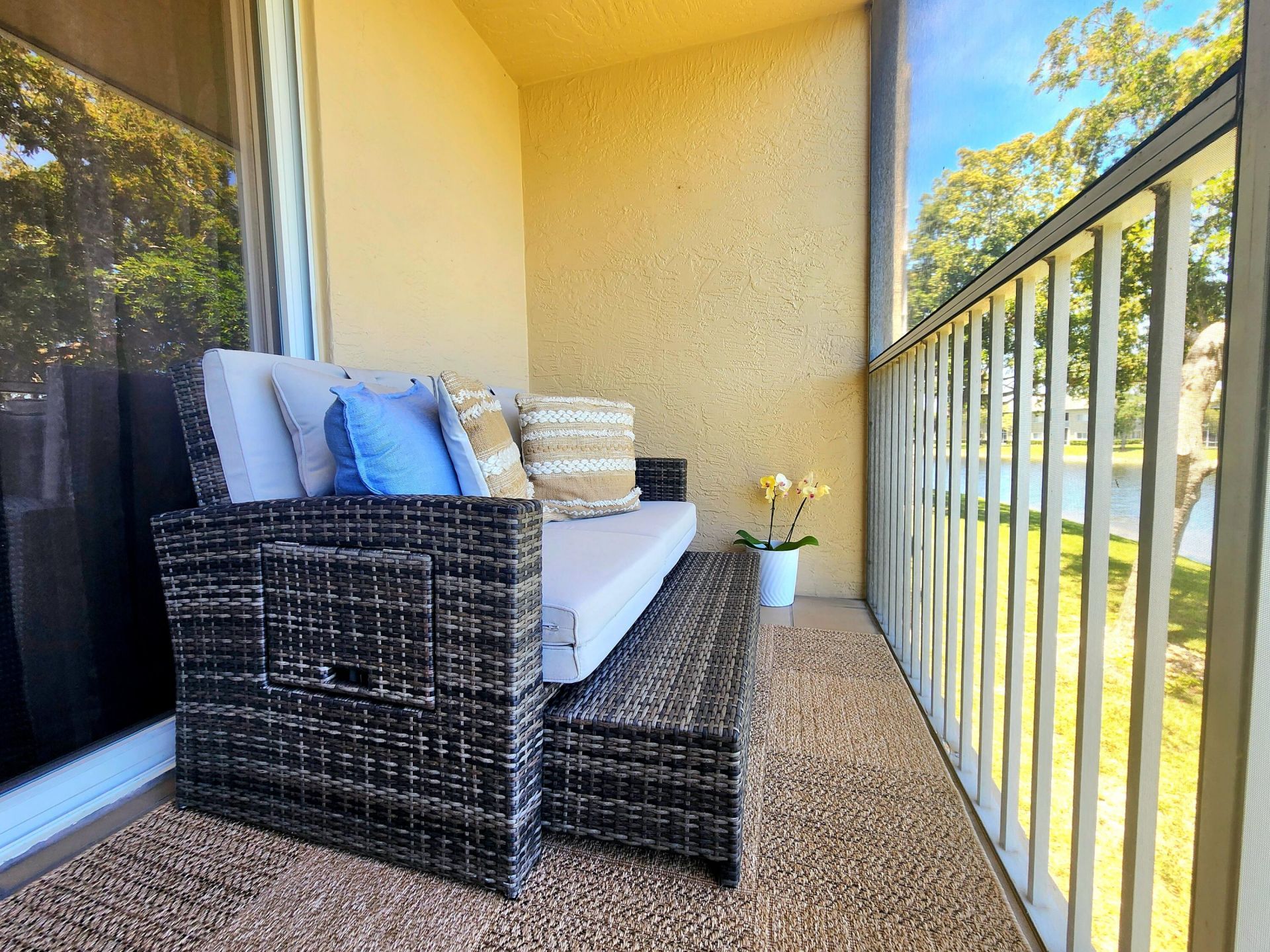 7751 Southampton Terrace, Unit 215, Tamarac, FL 33321 Photo