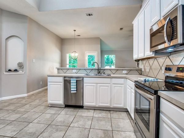 832 Blue Heron, Aubrey, TX 76227