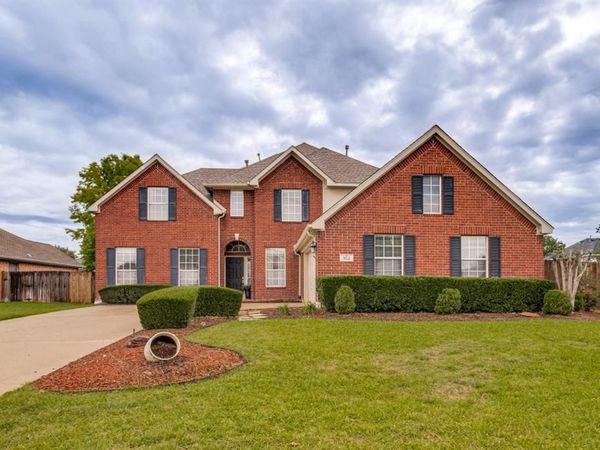 302 Village Trail, Trophy Club, TX 76262