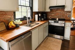 102 Florida Drive photo 4