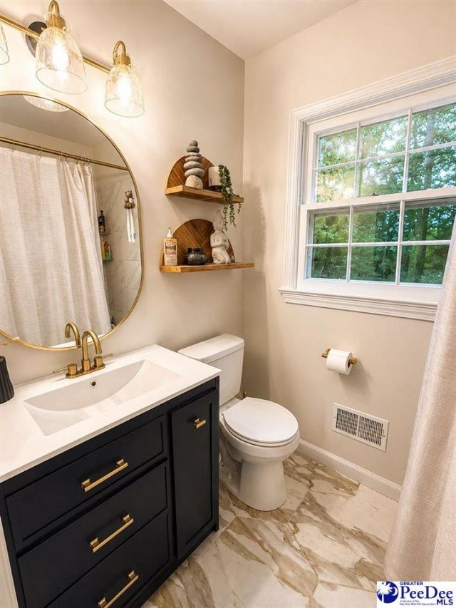 102 Florida Drive Photo 7