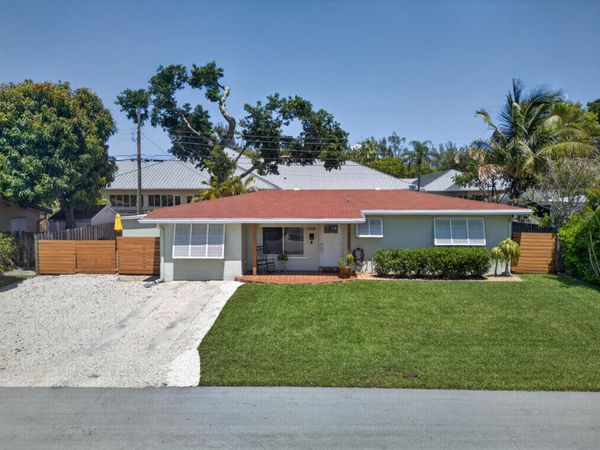 2216 NW 2nd Avenue, Wilton Manors, FL 33311