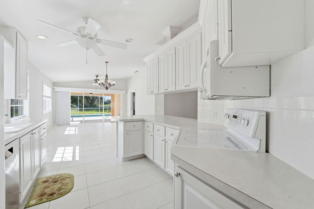 8439 SE Retreat Drive, Hobe Sound, FL 33455 Photo