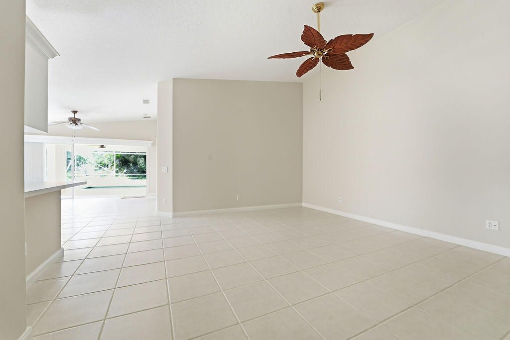 8439 SE Retreat Drive, Hobe Sound, FL 33455 Photo