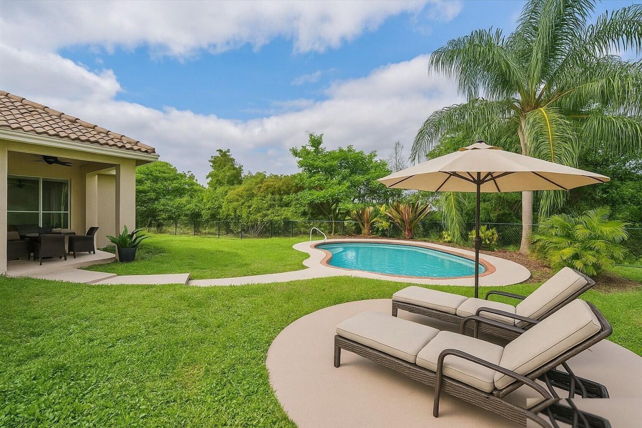 8671 155th Place N, Palm Beach Gardens, FL 33418 Photo