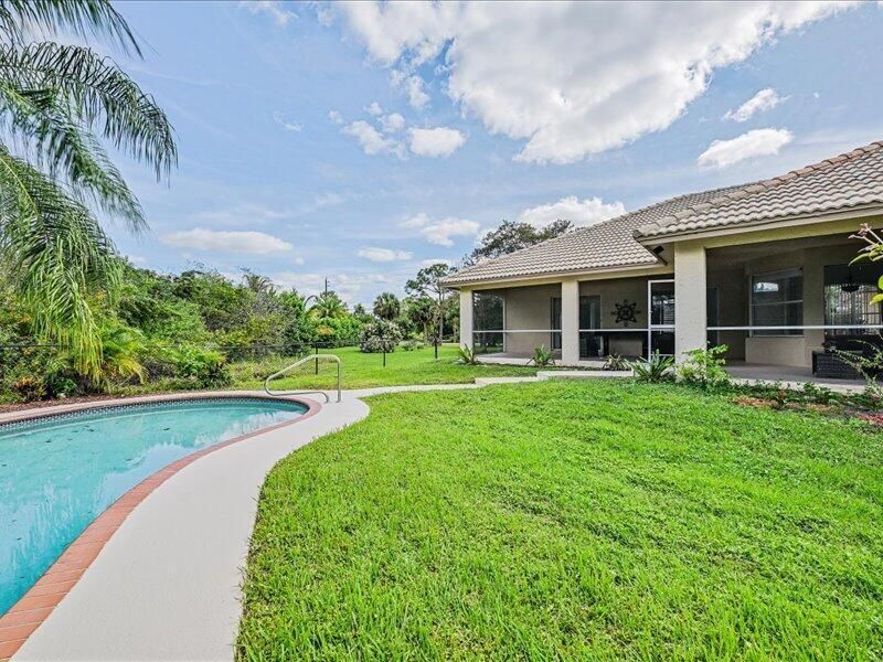 8671 155th Place N, Palm Beach Gardens, FL 33418 Photo