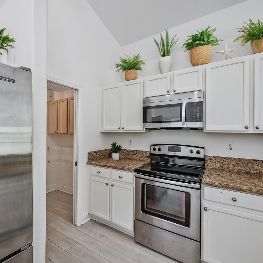 8671 155th Place N, Palm Beach Gardens, FL 33418 Photo