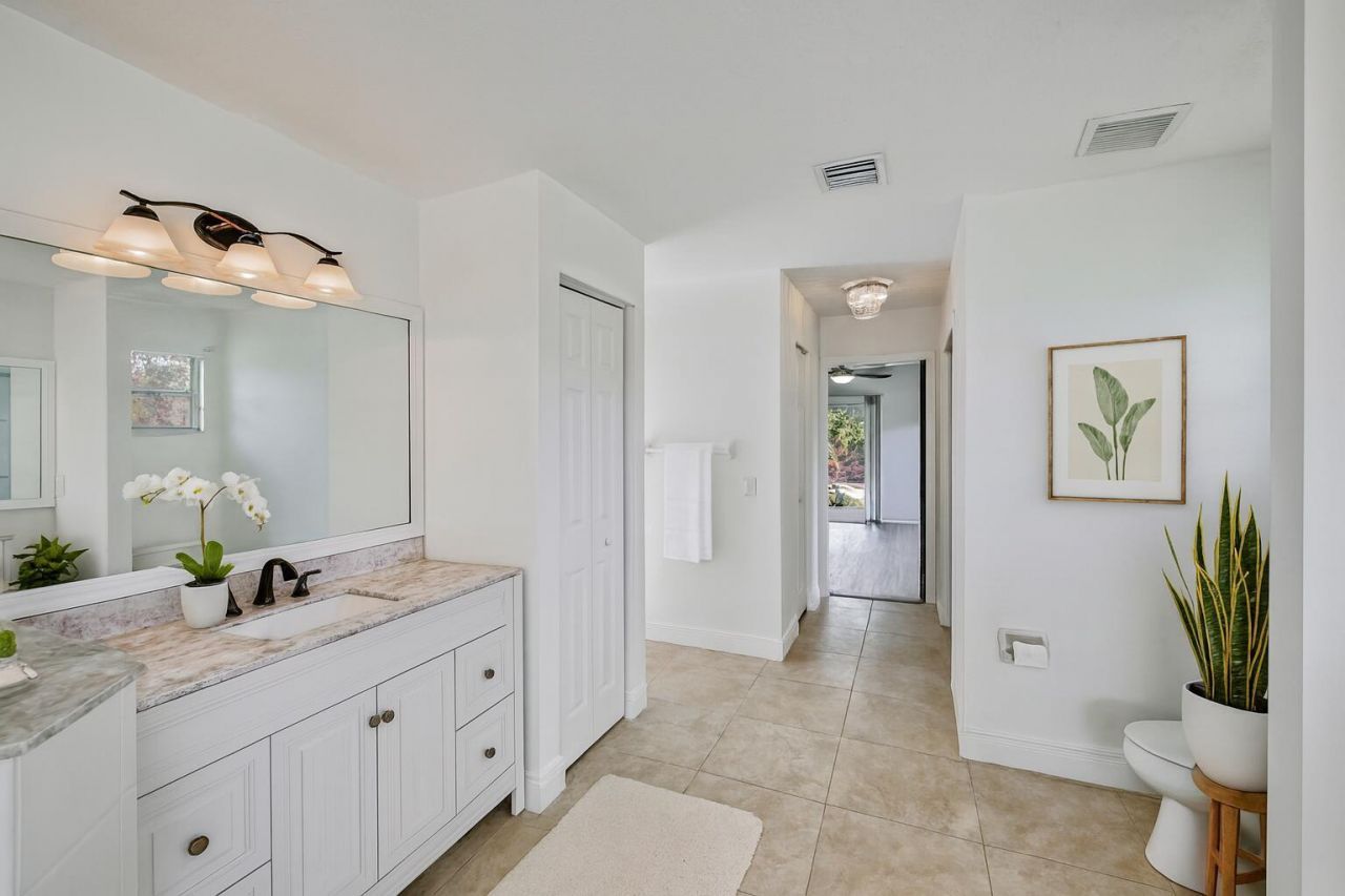 8671 155th Place N, Palm Beach Gardens, FL 33418 Photo