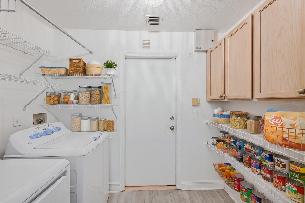 8671 155th Place N, Palm Beach Gardens, FL 33418 Photo