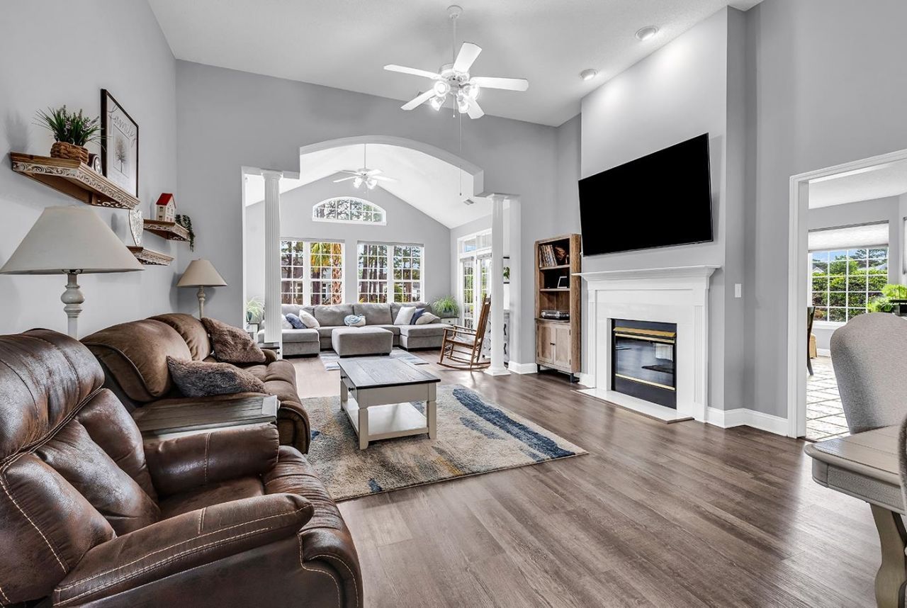 4201 Pointer Ct. Photo 5