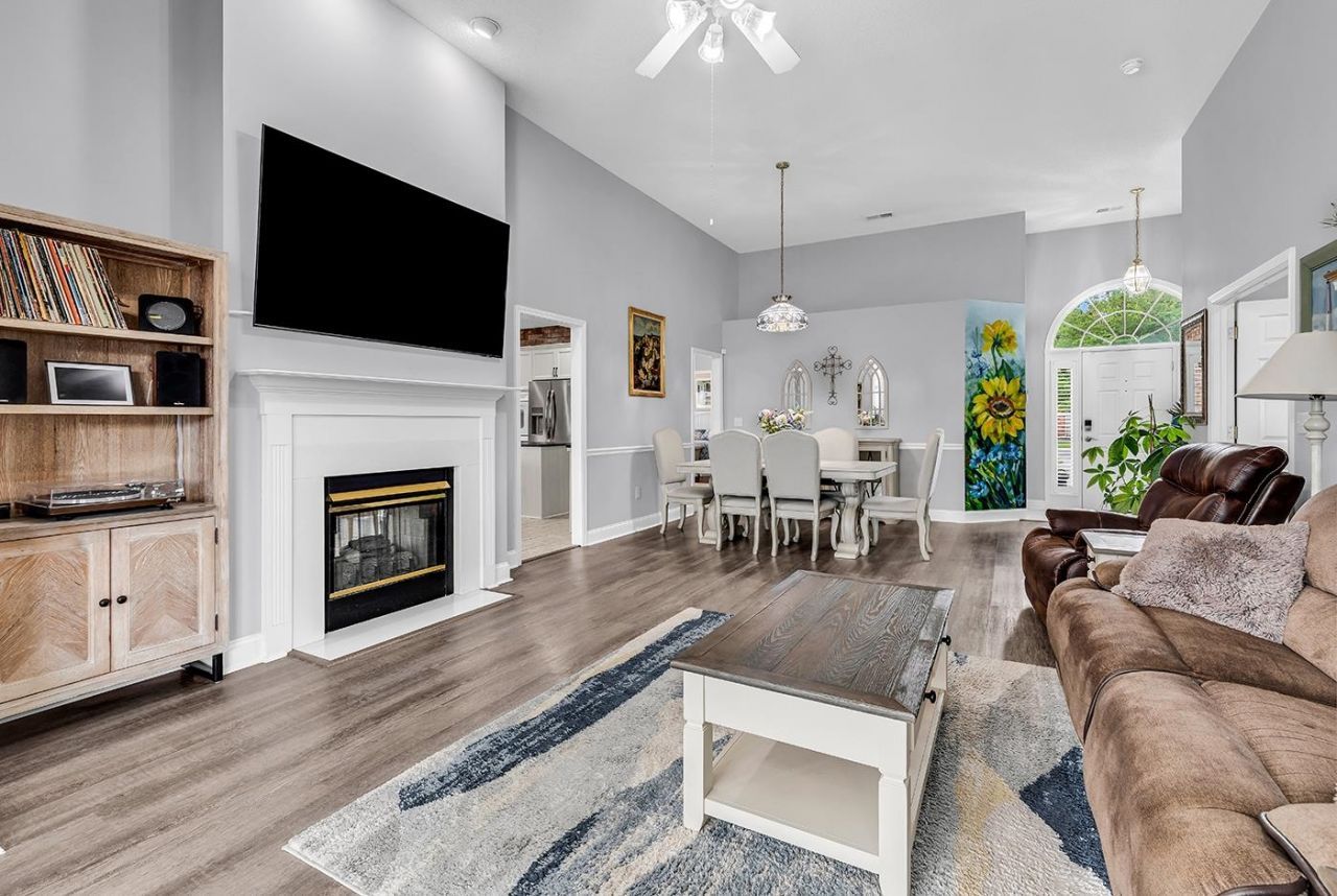 4201 Pointer Ct. Photo 7