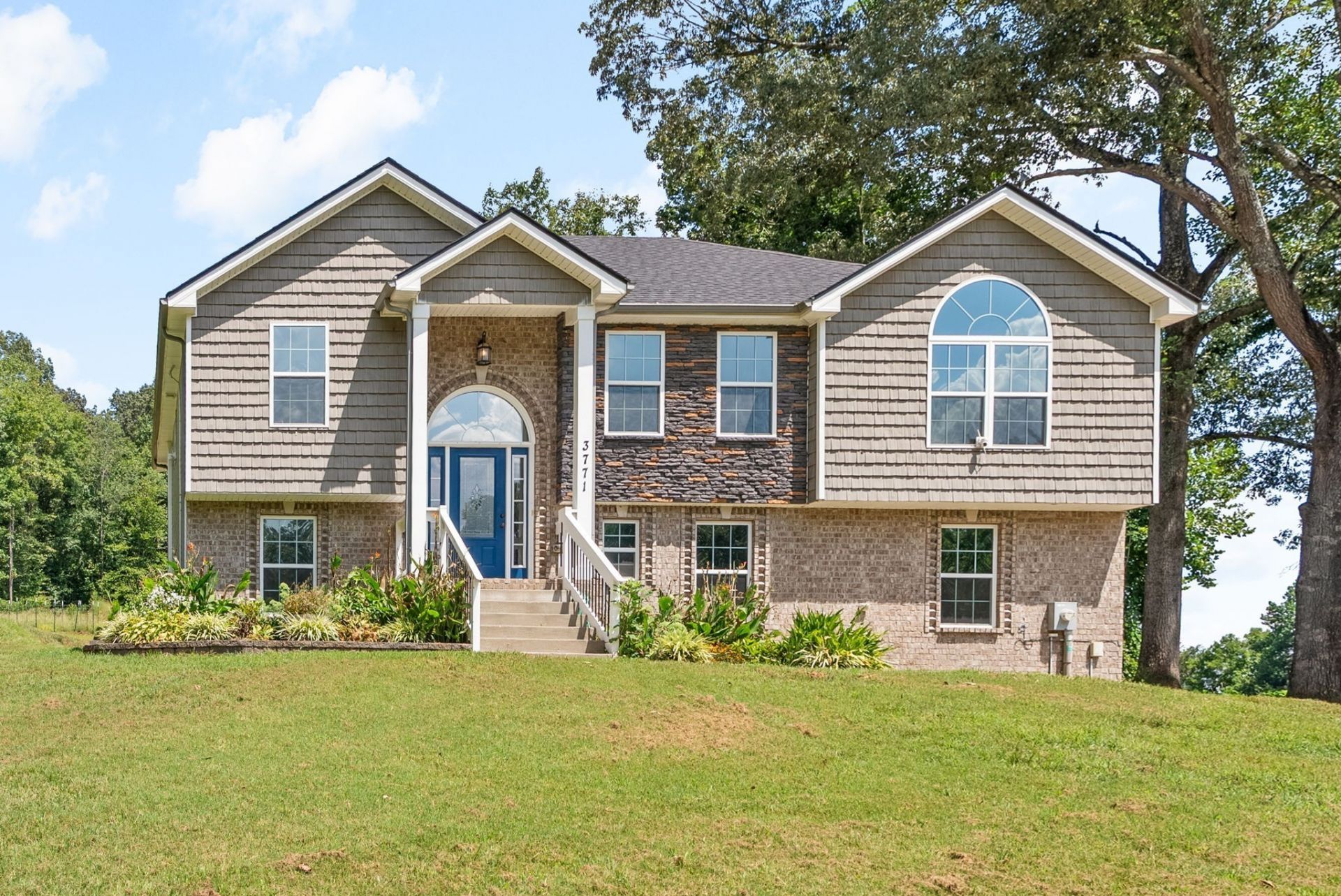 3771 Chapel Hill Rd, Clarksville, TN 37040 Main Photo