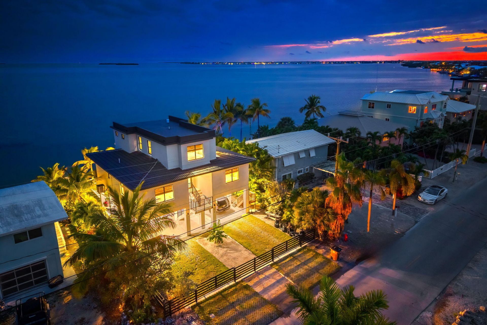 270 E Caribbean Drive, Summerland Key, FL 33042 Photo