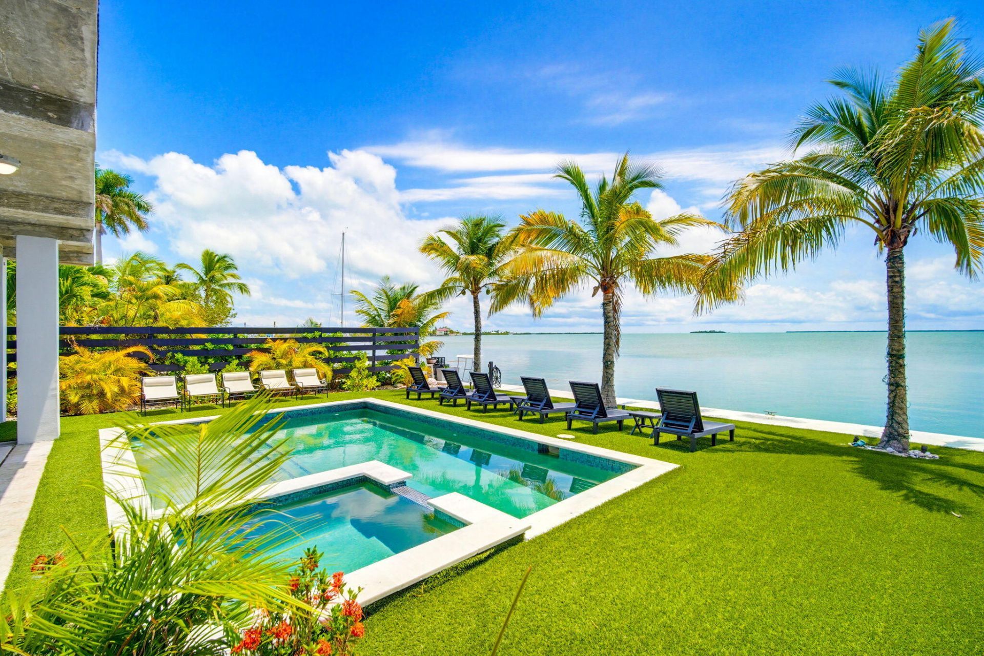 270 E Caribbean Drive, Summerland Key, FL 33042 Photo