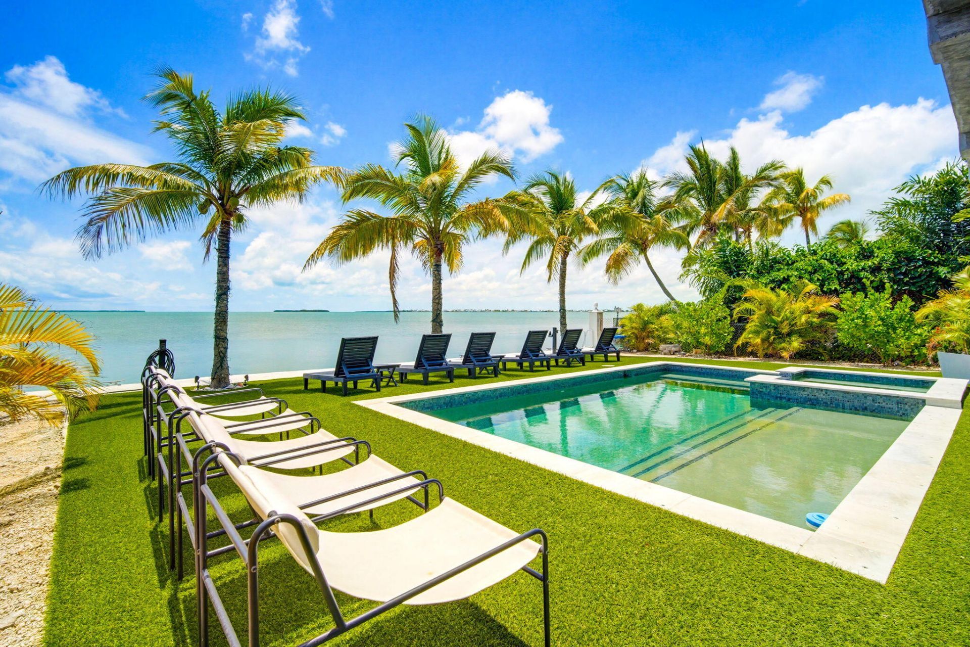 270 E Caribbean Drive, Summerland Key, FL 33042 Photo