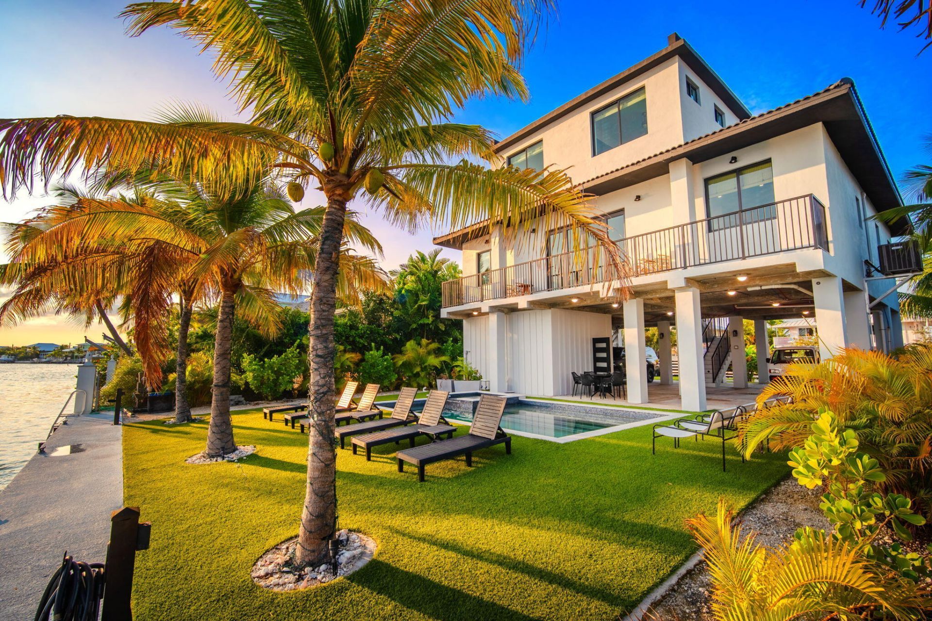 270 E Caribbean Drive, Summerland Key, FL 33042 Photo