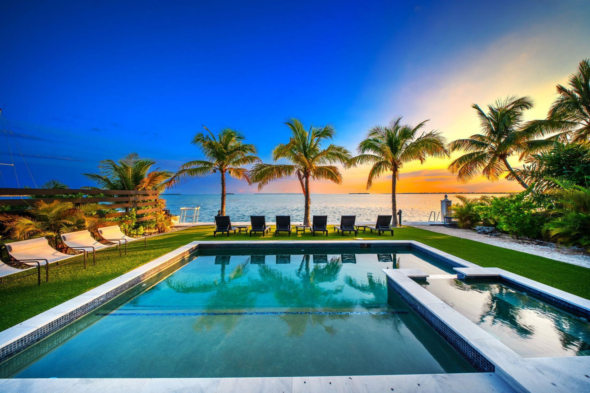 270 E Caribbean Drive, Summerland Key, FL 33042 Photo