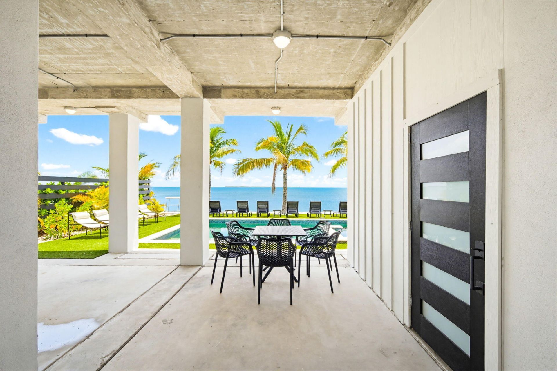 270 E Caribbean Drive, Summerland Key, FL 33042 Photo