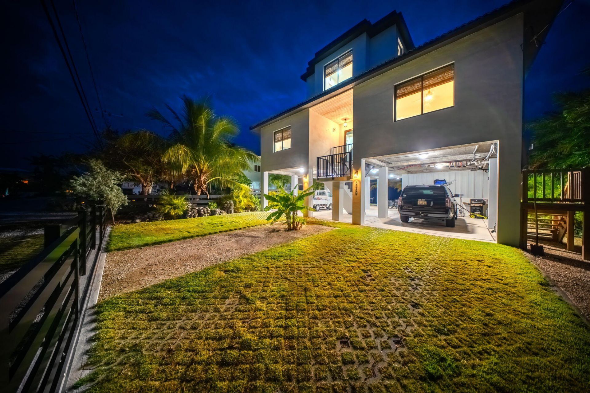 270 E Caribbean Drive, Summerland Key, FL 33042 Photo