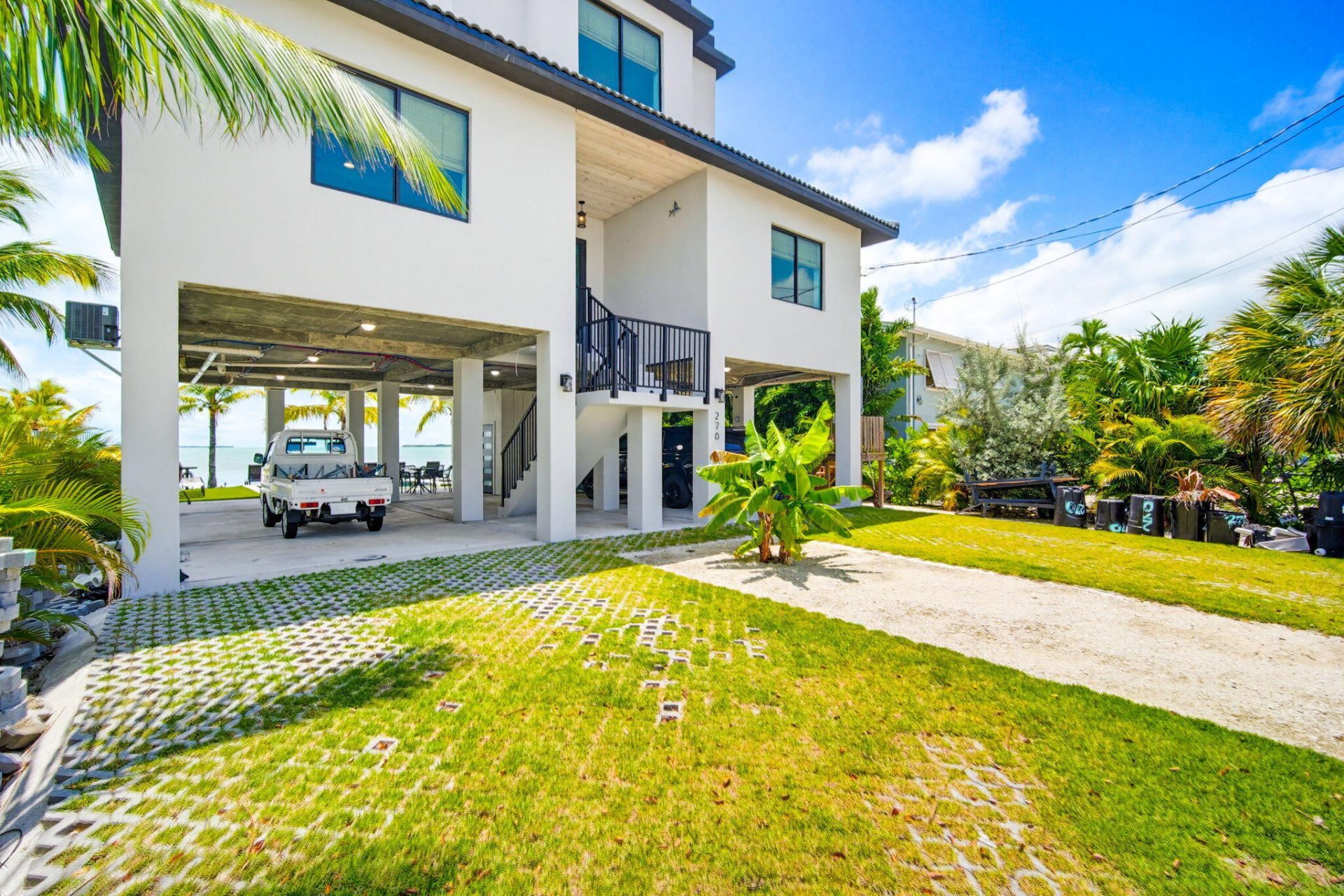 270 E Caribbean Drive, Summerland Key, FL 33042 Photo