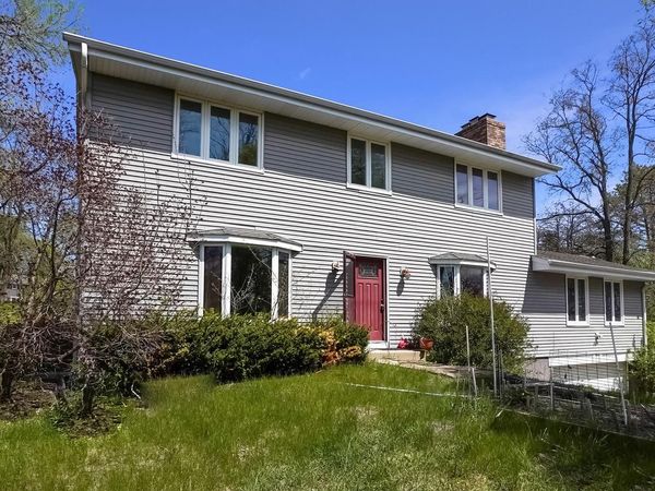 S26W26876 Mac Arthur ROAD, Waukesha, WI 53188