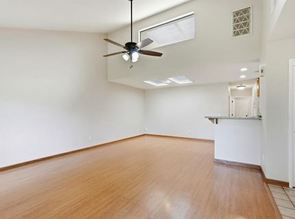 3706 Gold Creek Ln, Sacramento, CA 95827 Photo