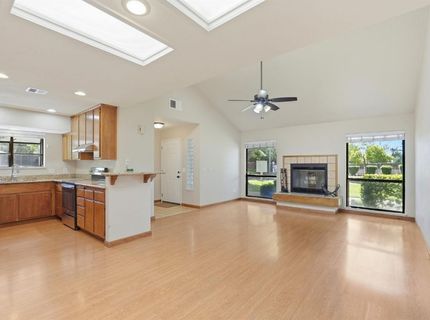3706 Gold Creek Ln, Sacramento, CA 95827 Photo