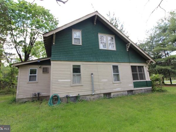 6 EVERGREEN DRIVE , JACKSON, NJ 08527