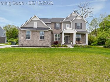 908 S Livernois Road, Rochester Hills, MI 48307