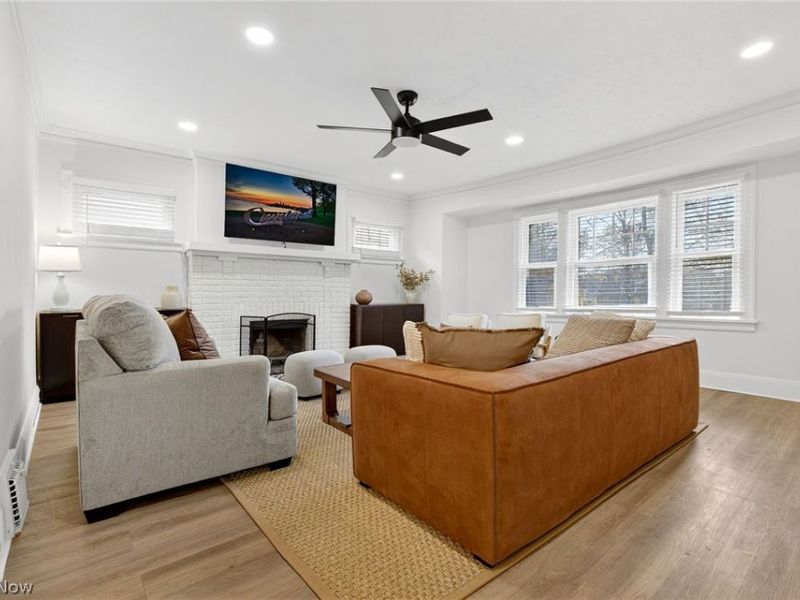 3326 EAST OVERLOOK Road, Cleveland Heights, OH 44118 Photo 5