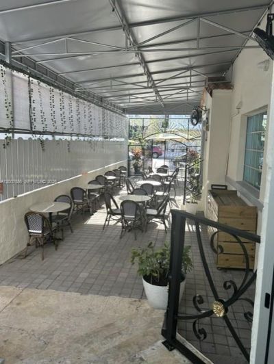 929 Collins Ave, Miami Beach, FL 33139 Photo