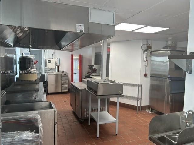929 Collins Ave, Miami Beach, FL 33139 Photo